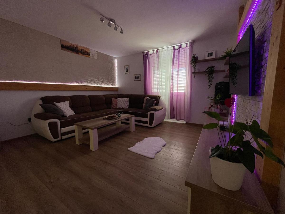 شقة بلوتشي  في Apartman Nera المظهر الخارجي الصورة