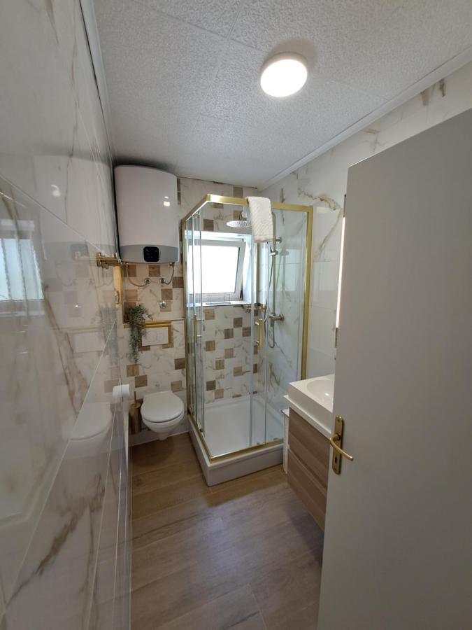 شقة بلوتشي  في Apartman Nera المظهر الخارجي الصورة